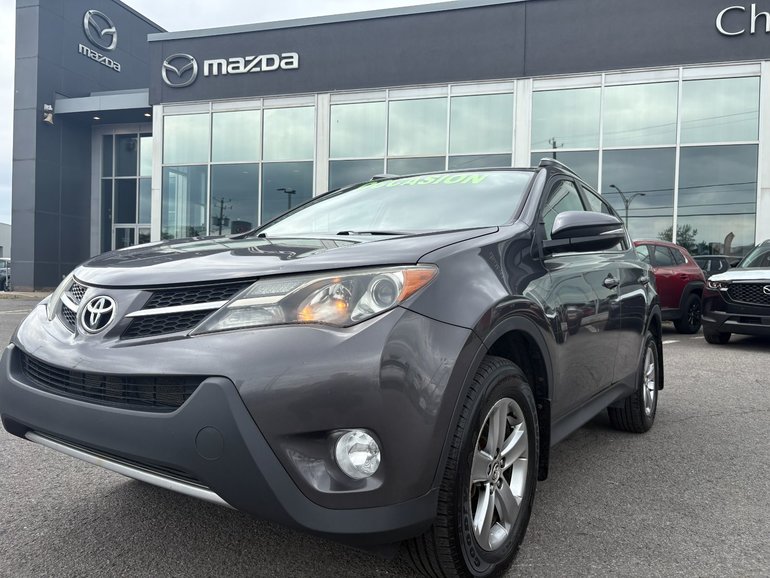 2015 Toyota RAV4 XLE AWD TOIT CAM SIEGES CHAUFFANTS MAGS 17''