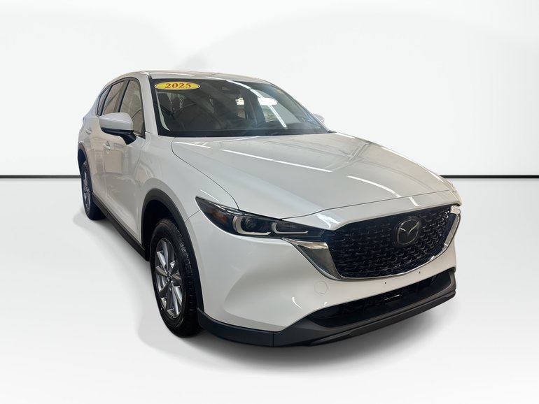 2025 Mazda CX-5 GS | Leather | Roof | Cam | USB | HtdSeats
