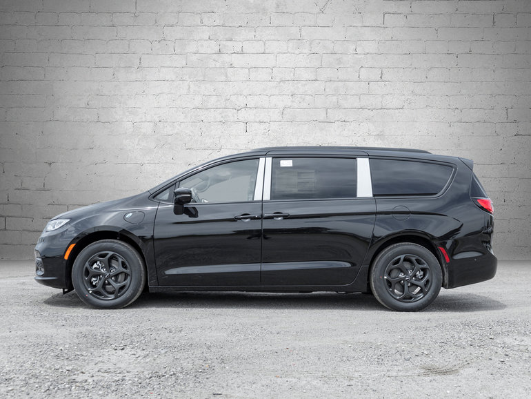 2024 Chrysler Pacifica Hybrid