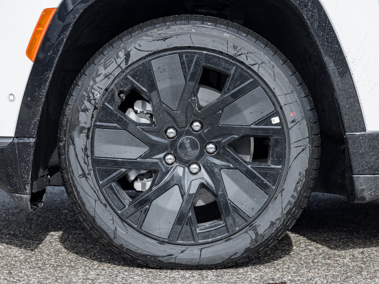 2025 Jeep Wagoneer S