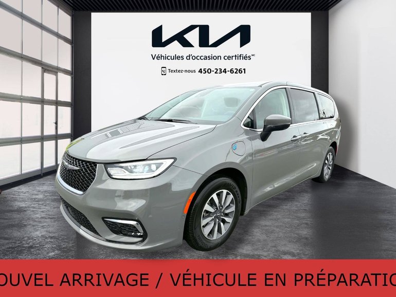 2023 Chrysler Pacifica Hybrid