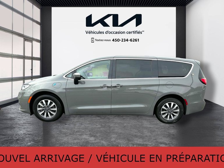 2023 Chrysler Pacifica Hybrid