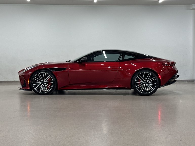 2024 Aston Martin DB12