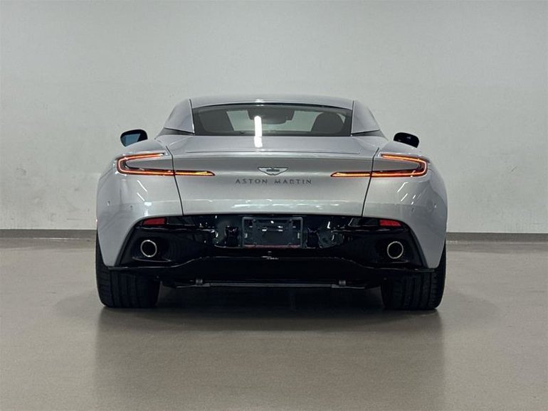 2024 Aston Martin DB12