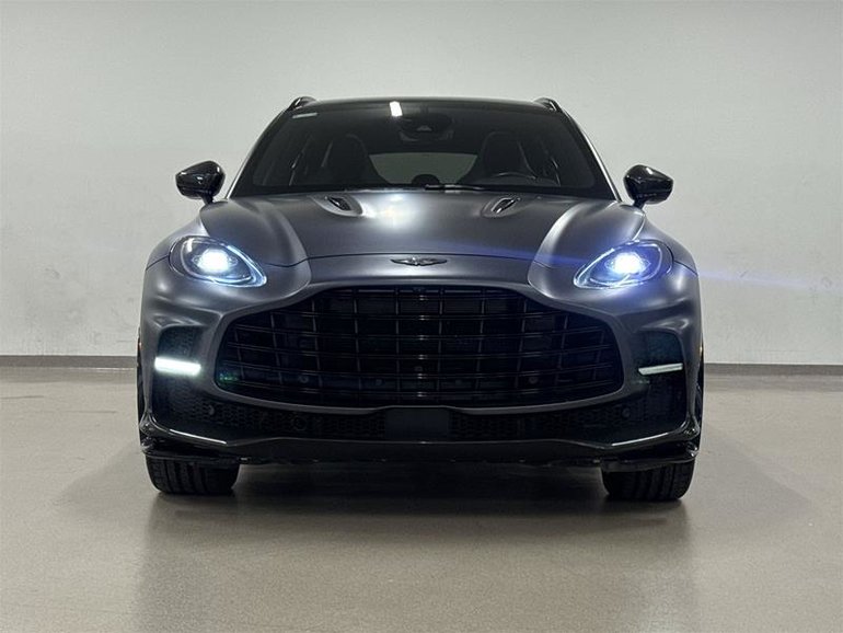 2023 Aston Martin DBX707