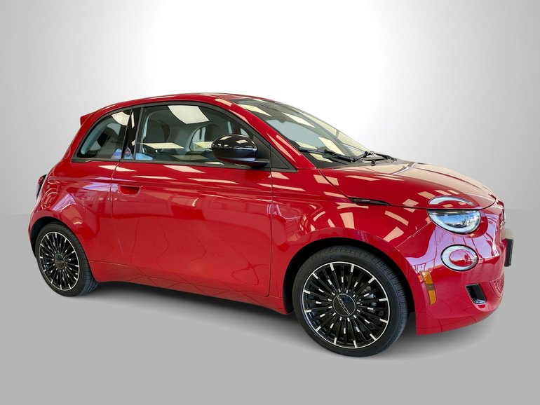 2025 Fiat 500e