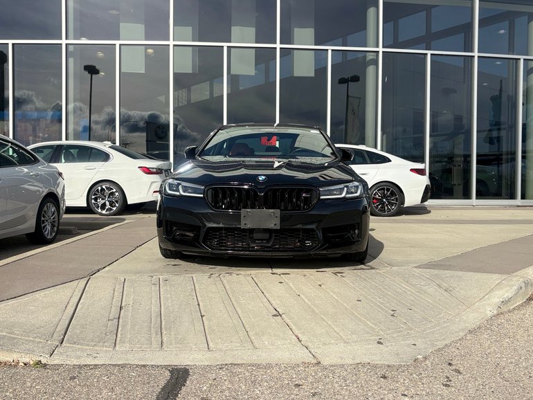 2022 BMW M5