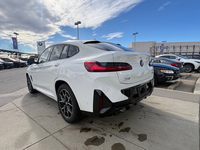 2025 BMW X4