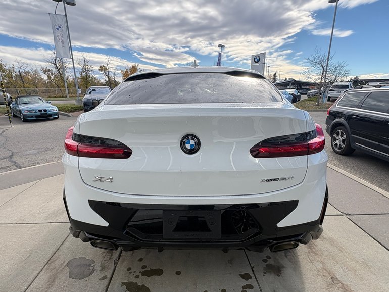 2025 BMW X4