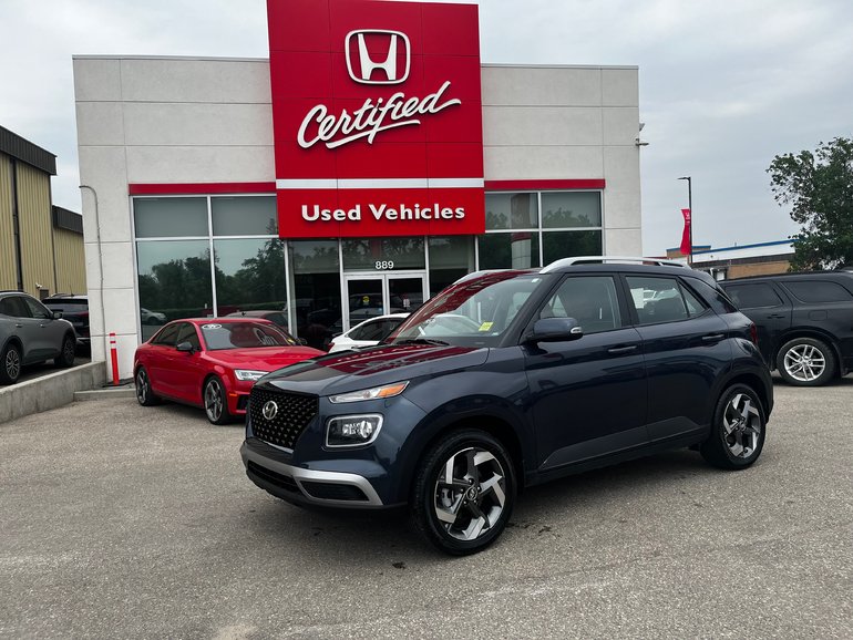 2021 Hyundai Venue FWD Ultimate w/ Black Interior