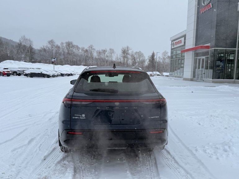 2026 Toyota CROWN SIGNIA LIMITED