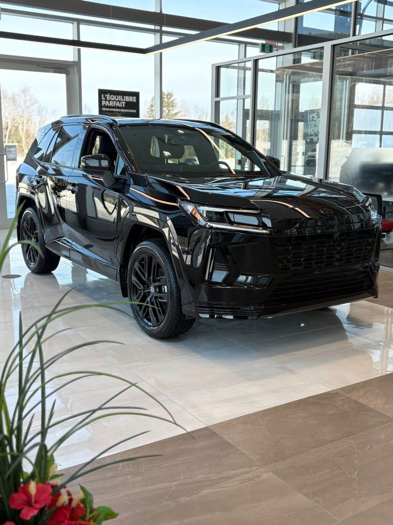 2026 Toyota RAV4 XSE AWD