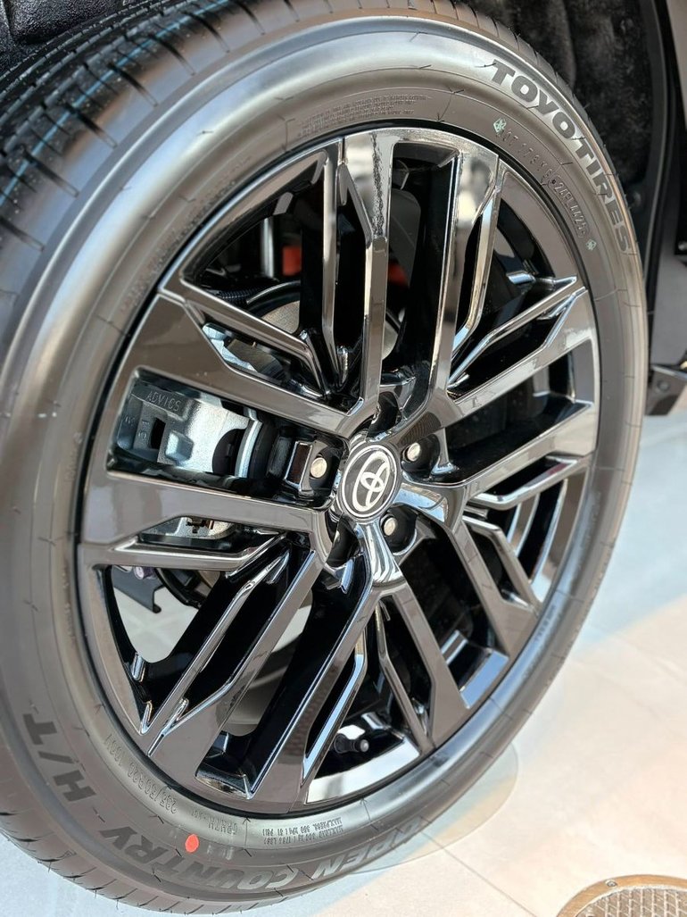 2026 Toyota RAV4 XSE AWD