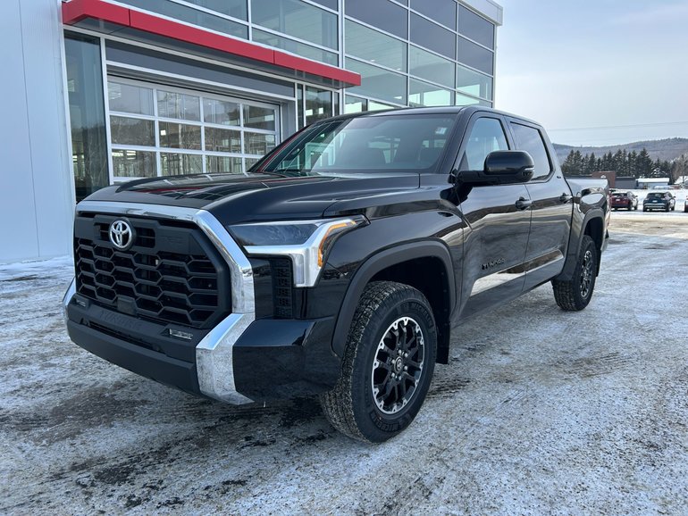 2025 Toyota TUNDRA CREWMAX SR