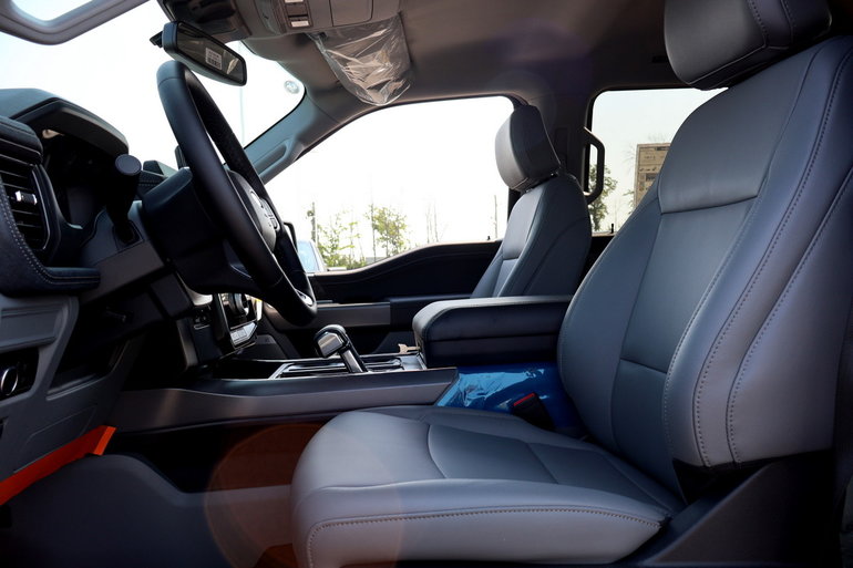 2025 Ford F-150 Lightning