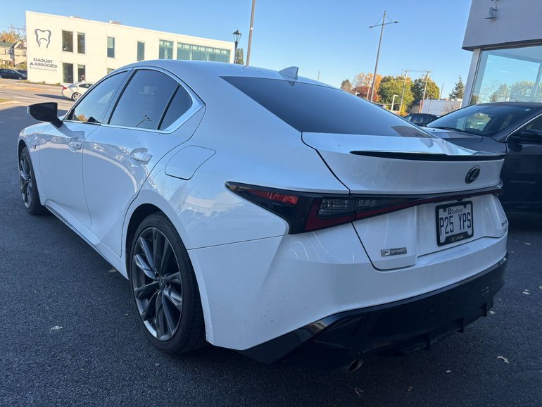 2021 Lexus IS