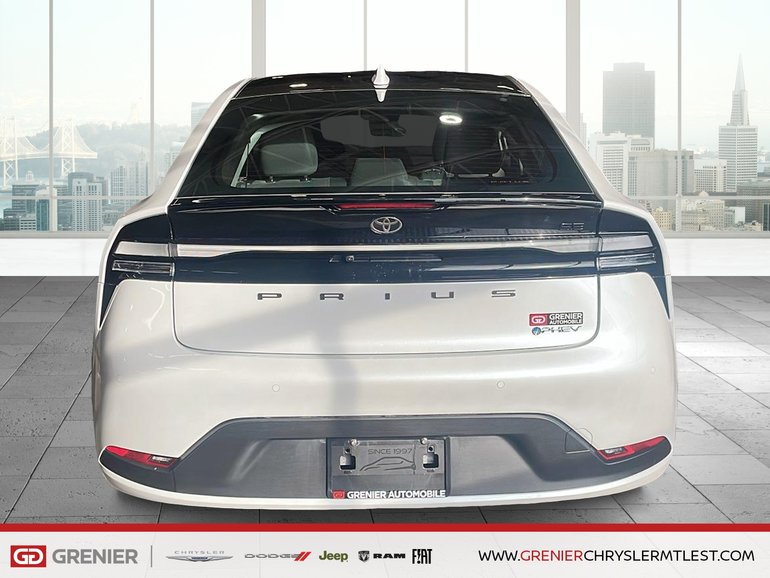 2025 Toyota Prius Plug-in Hybrid