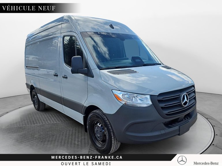2025 Mercedes-Benz Sprinter Cargo Van 2500 Standard Roof I4 Diesel 144 (C)