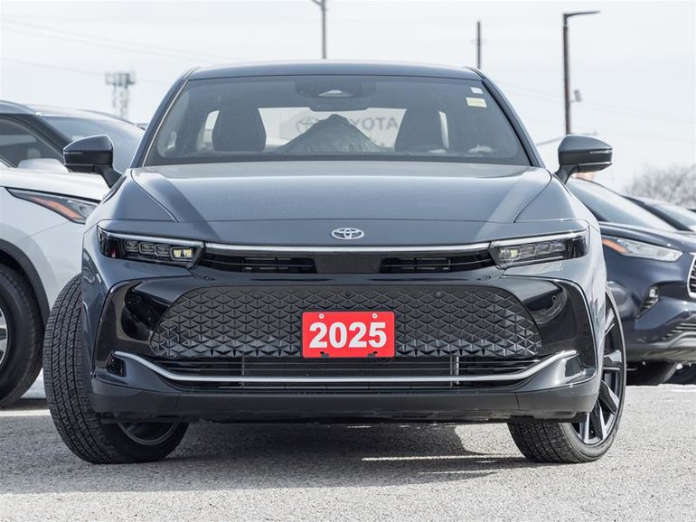 2025 Toyota Crown Hybrid