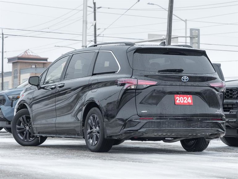 2024 Toyota Sienna Hybrid