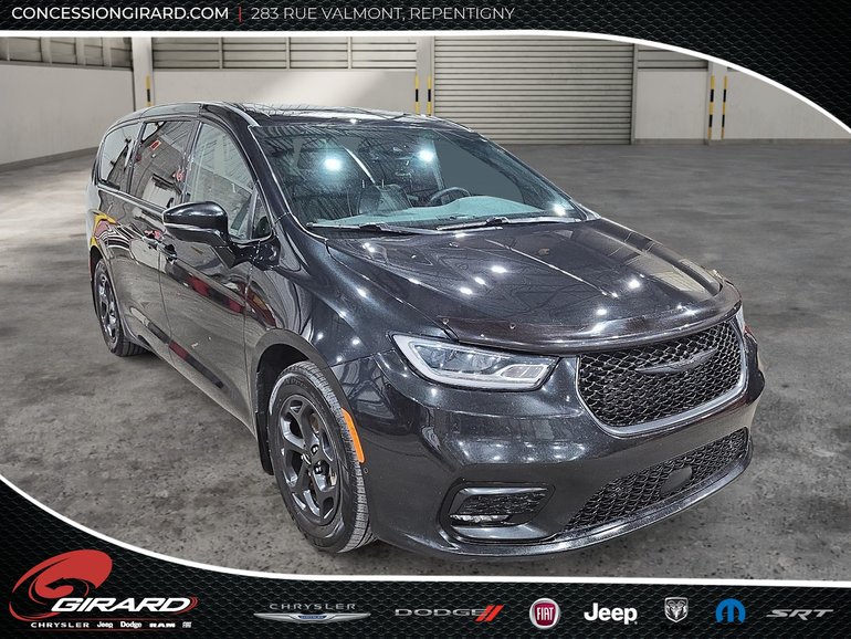 2022 Chrysler Pacifica Hybrid