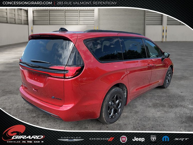 2024 Chrysler Pacifica Hybrid