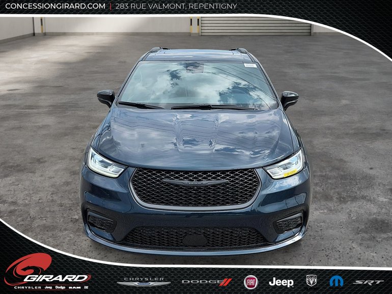 2024 Chrysler Pacifica Hybrid