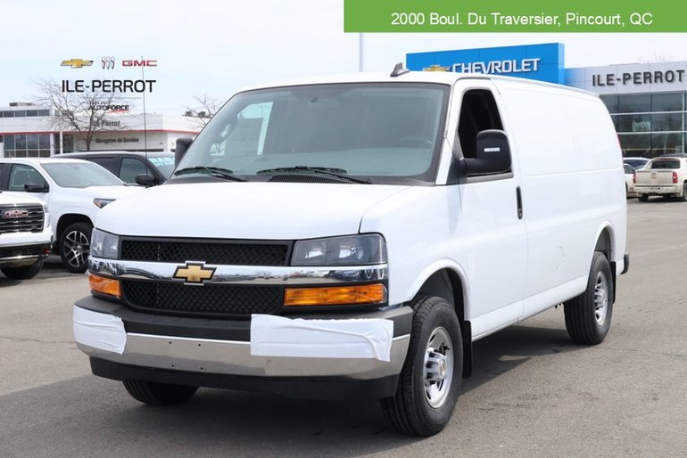 2025 Chevrolet Express Cargo 3500
