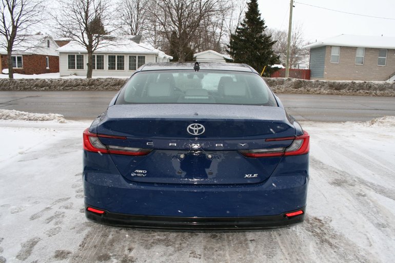 2025 Toyota Camry Hybrid