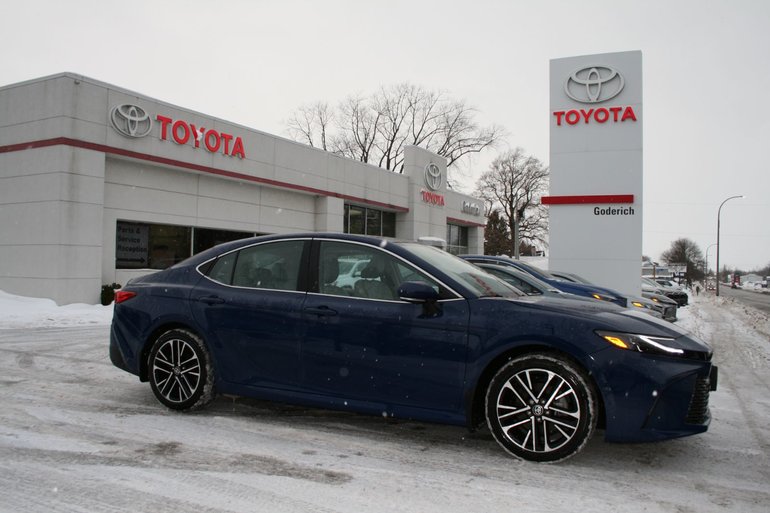 2025 Toyota Camry Hybrid