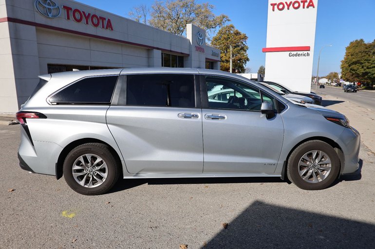 2021 Toyota Sienna Hybrid