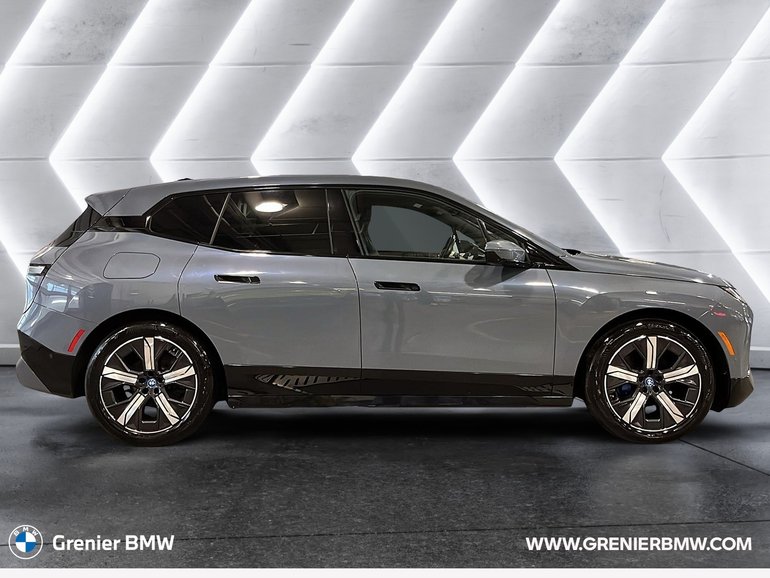 2022 BMW iX