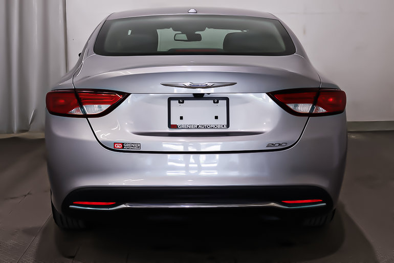 2016 Chrysler 200