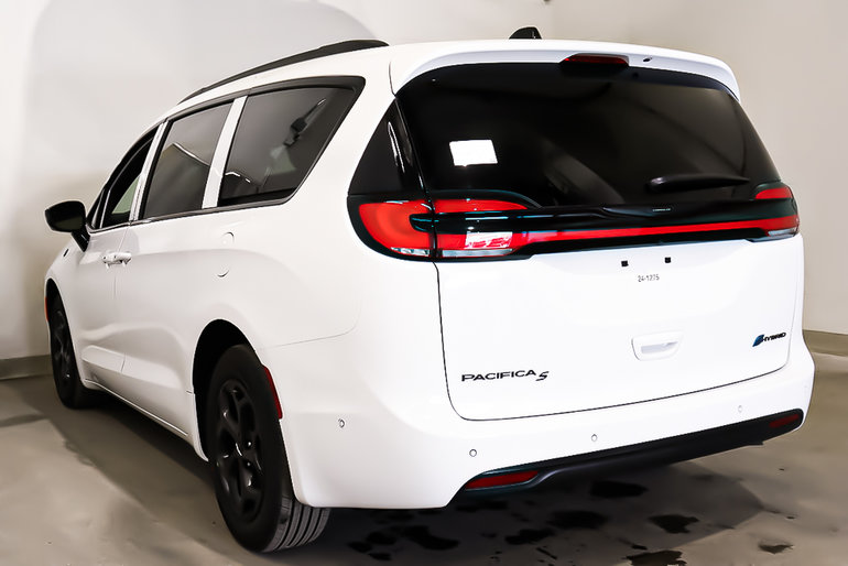 2024 Chrysler PACIFICA HYBRID