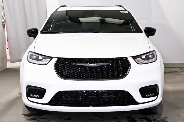 2024 Chrysler PACIFICA HYBRID