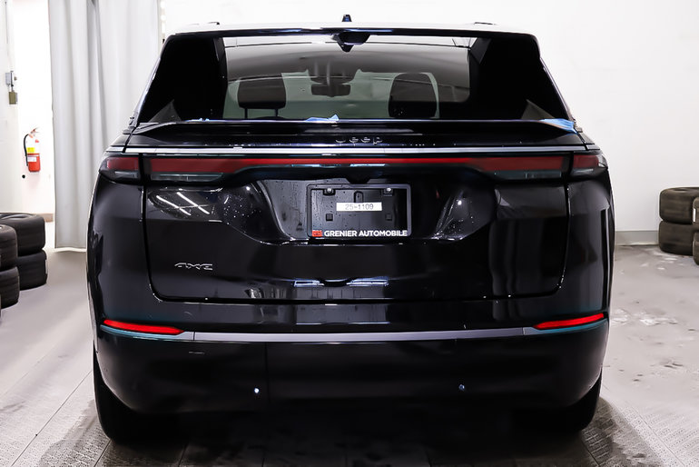 2025 Jeep Wagoneer S