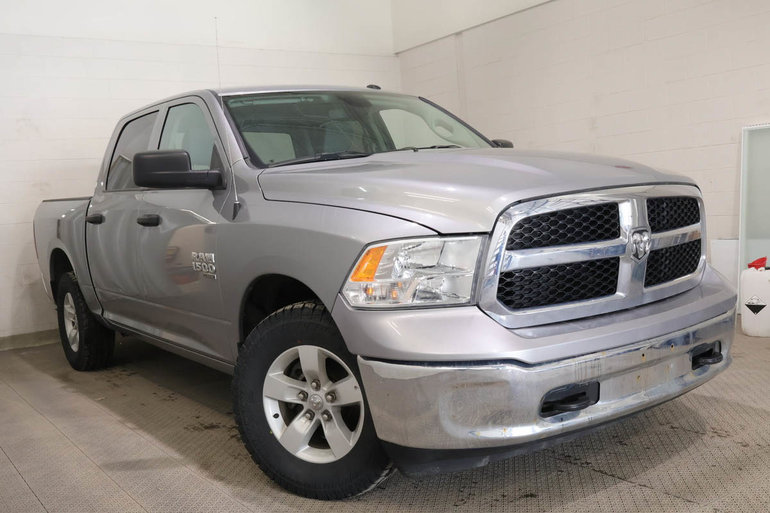 Ram 1500 Classic SLT + 4X4 + CREW CAB + V6 3.6L 2023