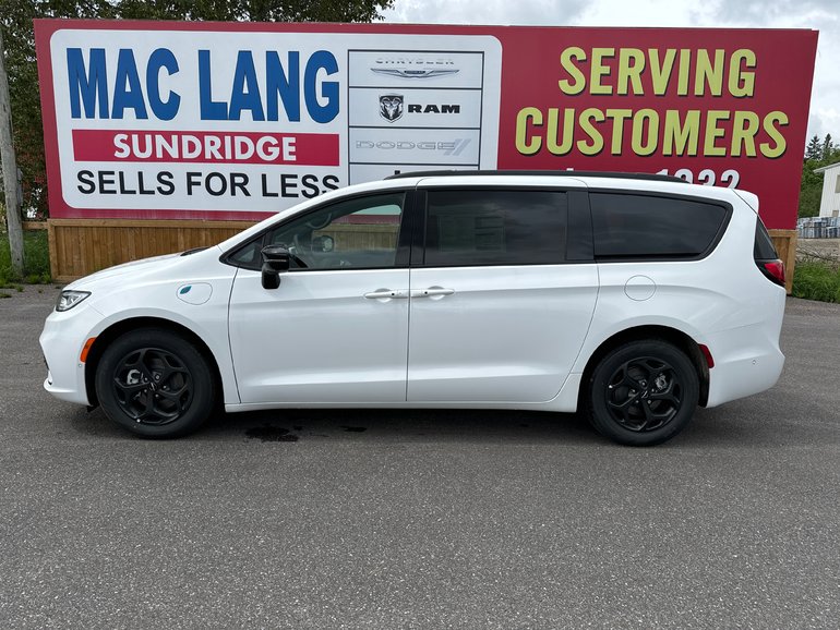 2024 Chrysler Pacifica Hybrid