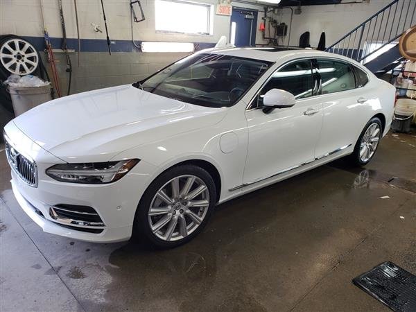 Pre Owned 2018 Volvo S90 Momentum 4dr Car 1vu2738 Ken Garff Automotive Group