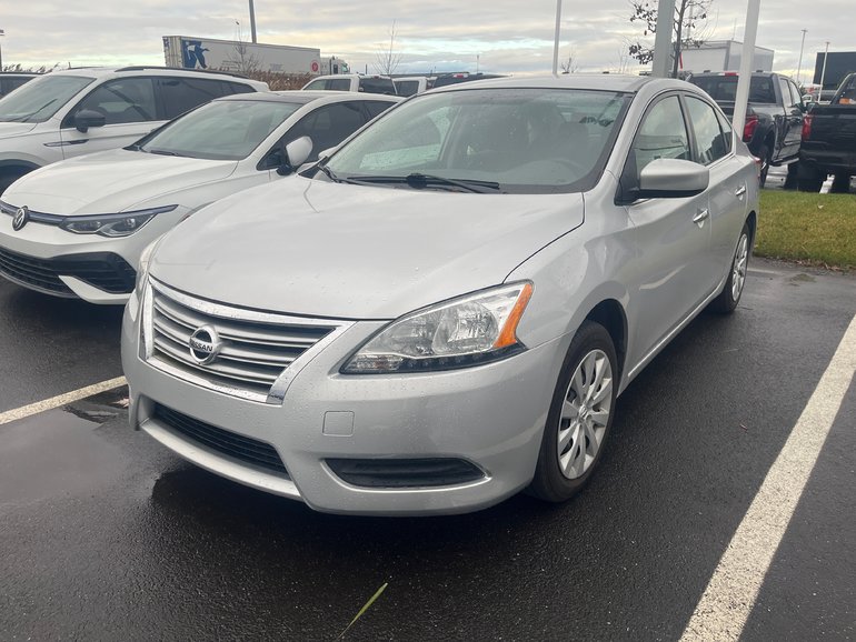 Nissan Sentra S + CLIMATISATION + BAS KM  + WOW +++ 2014