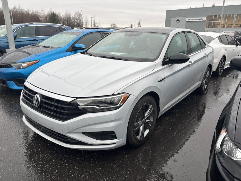 2019 Volkswagen Jetta Highline + R-LINE + CUIR + TOIT + GPS