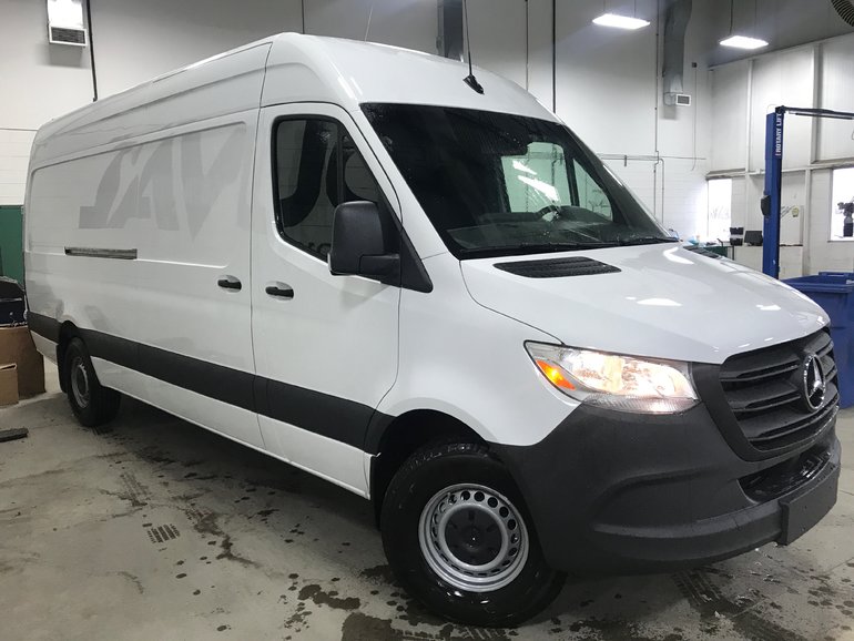 v6 sprinter