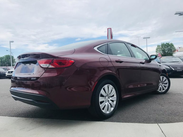 2015 Chrysler 200