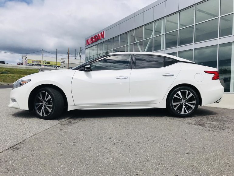 2016 Nissan Maxima