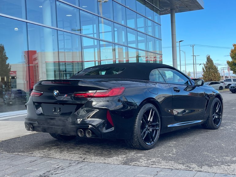 2025 BMW M8