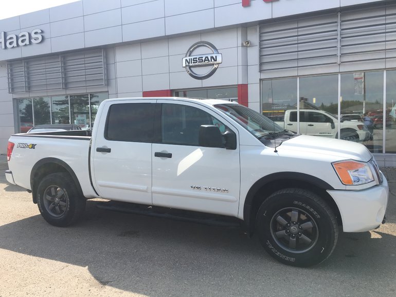 2015 nissan titan pro 4x