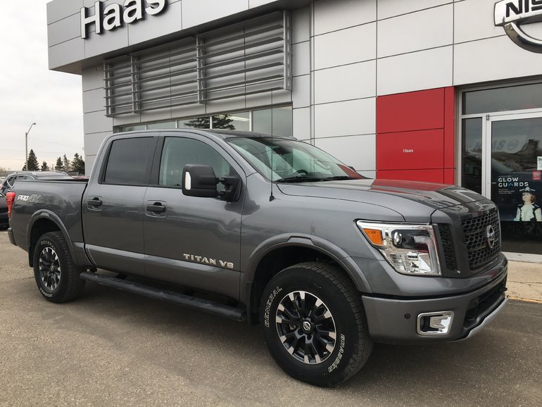 2018 nissan titan pro 4x diesel