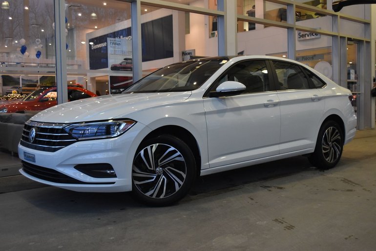 Used 2019 Volkswagen Jetta Execline White 8719 Km For Sale 259990