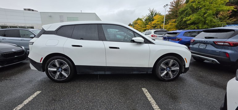 2024 BMW iX