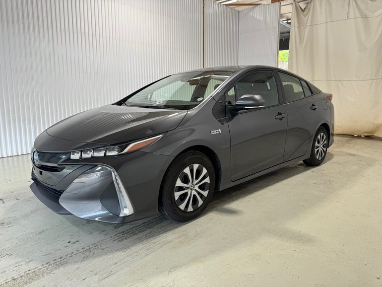 2021 Toyota PRIUS PRIME